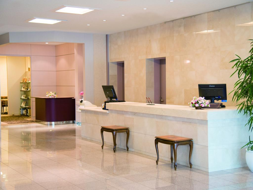 Hotel Crown Palais Kofu Экстерьер фото