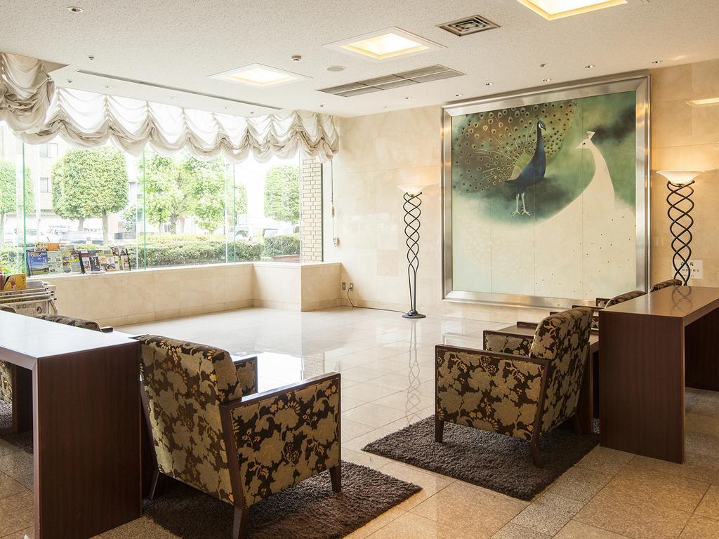 Hotel Crown Palais Kofu Экстерьер фото